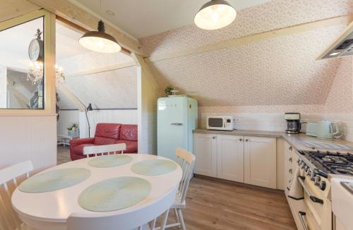 Lagarde House | Gite Cottage de la Douloustre