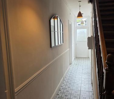Chalons-en-Champagne House | Gite de la cité 30 personnes avec piscine