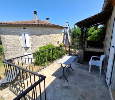Saint-Vincent-Rive-d'Olt House | Gite du prince
