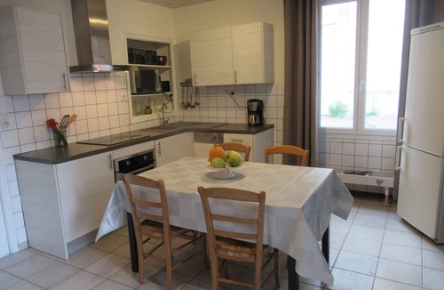 Heutregiville House | Gîte du Moulin d'Heutrégiville, 15 minutes from Reims and 20 minutes from the Champagne vineyards