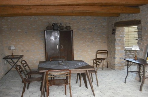 Bras-d'Asse Cottage | GITE ENTIRELY RESTORED AT THE OLD COURT IN SMALL PROVENCAL VILLAGE