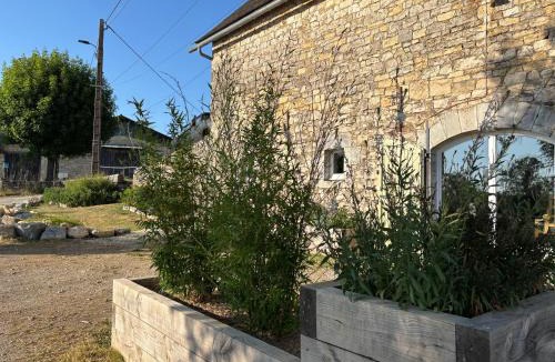Salles-la-Source House | Gite Entre Causse et Vallon, tout confort pour 4 personnes dans grange rénovée au coeur de l'Aveyron