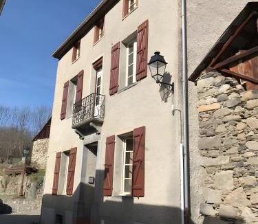 Cazeaux-de-Larboust House | Gite Galy - Maison de montagne