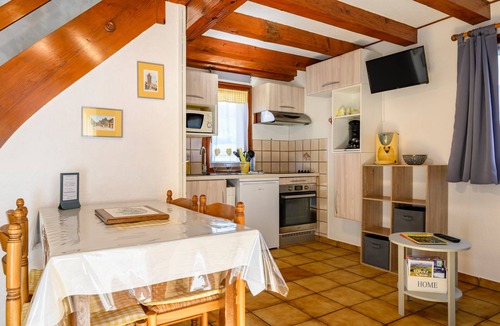 Kaysersberg House | Gite Gewurz – Kaysersberg vineyard, parking and terrace