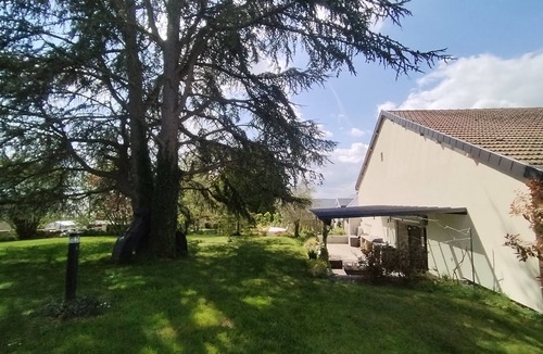 Herpy-l'Arlesienne Cottage | Gîte Hedoniste 2 with Nordic Bath, Private Terrace, and Air Conditioning