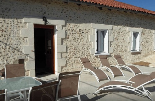 Notre-Dame-de-Sanilhac House | GITE HIBISCUS