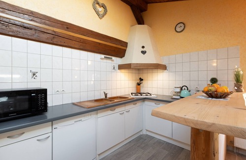 Le Grand Valtin Cottage | Gîte “Jonquille - La Petite Meuthe” with Mountain View, Private Garden & Wi-Fi