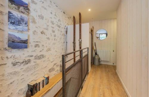 Orgeix House | Gite - La grange Tima