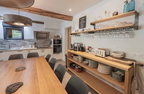 Orgeix House | Gite - La grange Tima: Spacious House with Mountain Views for Groups