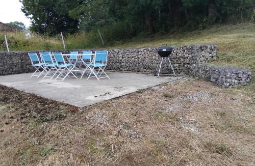 Charency House | gite La Tour Au Comté