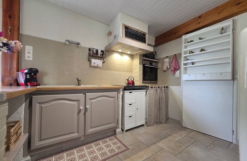 Maleville Cottage | Gite Le Campané with Pool and vieuws Pyreneen
