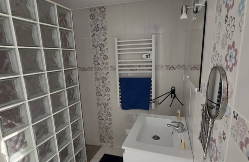 Is-en-Bassigny Cottage | Gîte "Le Cocon Du Bassigny" with Private Garden and Wi-Fi