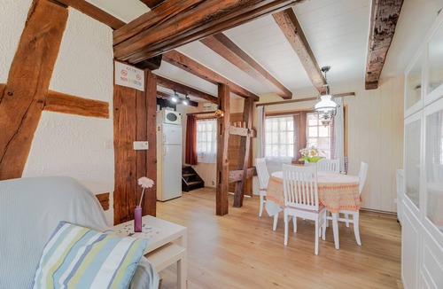 Issenhausen House | Gite Le Coquelicot "bi's anstetts" – Authentic Alsatian Farmhouse Retreat