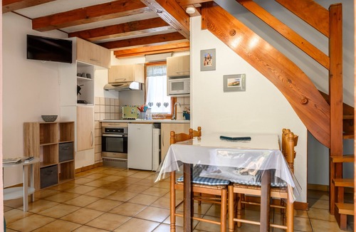 Kaysersberg House | Gite Riesling – Kaysersberg Vignoble, Mountain View, Private Terrace & Parking