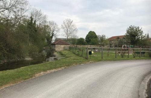 Remennecourt Apartment | GITE SAINT LOUVENT 6 p DANS UN VILLAGE AUTHENTIQUE