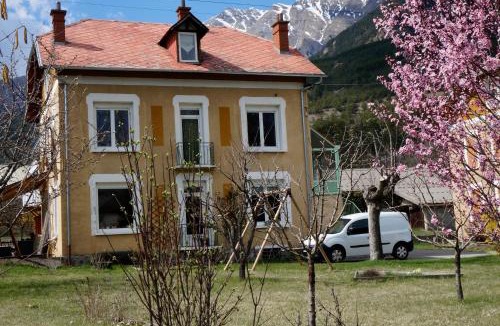 Jausiers House | Gite tout confort