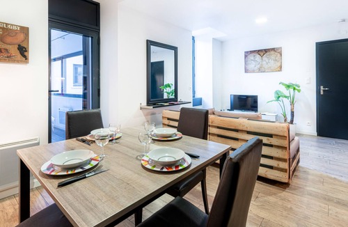 Rodez Apartment | GITE URBAIN LE CÔTÉ COUR - APPARTEMENT T2 AVEC PARKING