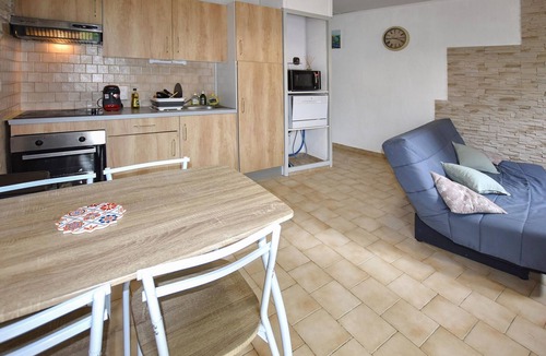Piolenc House | Gorgeous home in Piolenc with WiFi