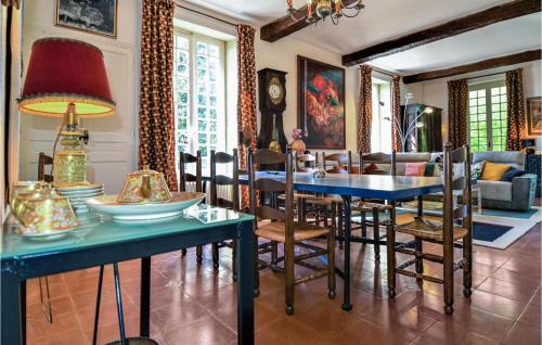 Sernhac House | Gorgeous Home In Sernhac