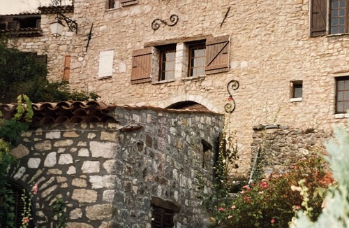 Bargeme House | Gorges du Verdon Provencal house listed village