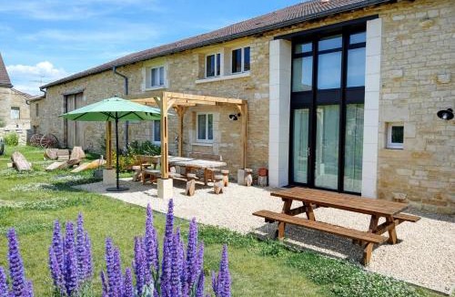 Bulson House | Grain d'orge et cornouiller