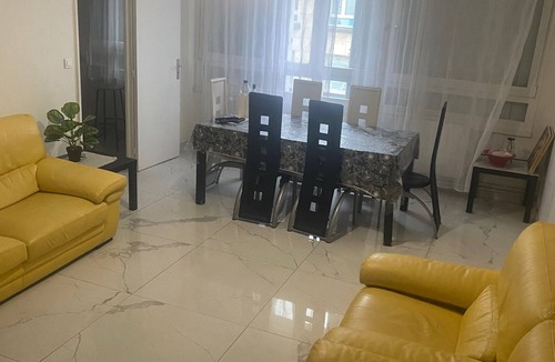 Saint-Remi Apartment | Grand Appartement Centre Ville de Reims Pour 6 Personnes