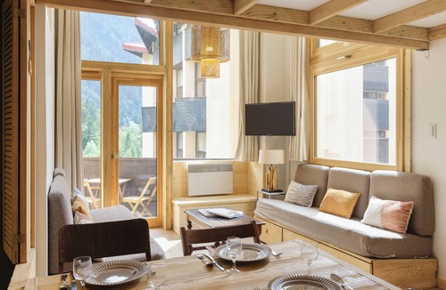 Argentiere Apartment | Grand Roc C205 280m from Slopes, View, Parking & WiFi, Argentière (Chamonix), France