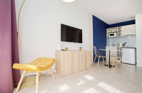 Lourdes Apartment | Grand Studio Avec Clim, Balcon Proche Gare