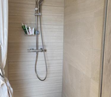 Erstein House | Grande et belle chambre privée
