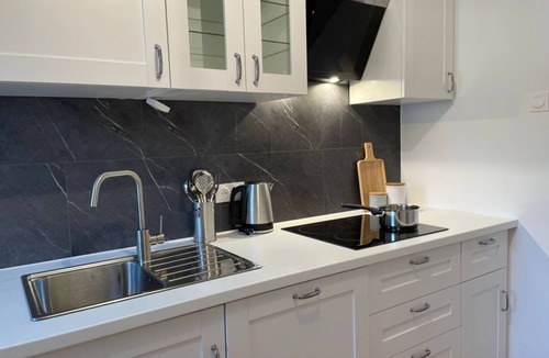 Art-sur-Meurthe Apartment | Ground floor apartment with large courtyard and private access 5 min from Nancy