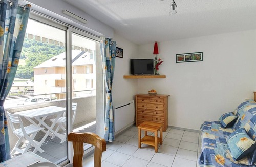 Luz-Saint-Sauveur Apartment | Ground Floor Studio for 4 with Balcony - Luz-Saint-Sauveur, Near Ski Resorts