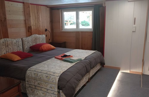Plaine Bed & Breakfast | Guest Room “Chalet Des 3 Pins - Étincelles” with Shared Terrace and Garden