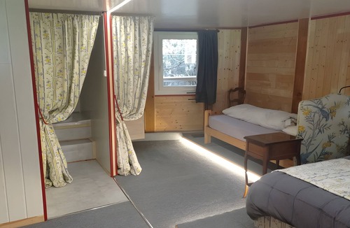 Plaine Bed & Breakfast | Guest Room “Chalet Des 3 Pins - Étincelles” with Shared Terrace and Garden