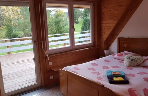 Plaine Bed & Breakfast | Guest Room "Chalet Des 3 Pins - Lumière" with Mountain View, Shared Terrace and Wi-Fi