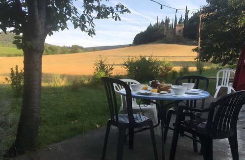 Serres Bed & Breakfast | Guest Room “Chambre Cardou” with Mountain View, Shared Terrace and Garden