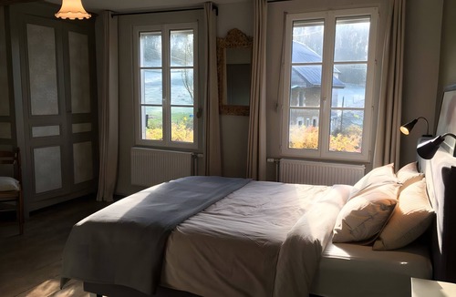 Signy-lAbbaye Bed & Breakfast | Guest Room 'La Fosse Bleue, Squirrel' with Shared Terrace