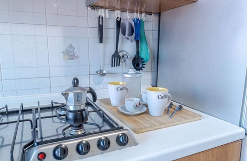 Millefonti Apartment | GuestHost - Apartment of about 70 square meters, able to accommodate up to 5 people, located on the fifth floor of a building with a lift (NOT suitable for disabled people - steps to access it).The property is located in the Lingotto district, full of al