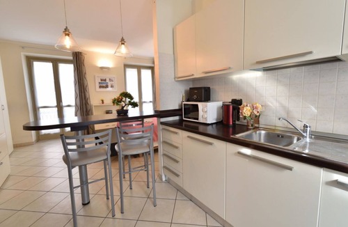 San Donato Apartment | GuestHost - Modern studio apartment perfect for 3 people and equipped with every comfort is located a few meters from Piazza Statuto, from where the famous Via Garibaldi starts, a pedestrian street in the center of Turin. In 10 minutes on foot you can al