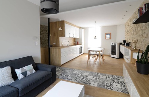 Rives de Meurthe Apartment | GuestReady - Enchanting with an open terrace