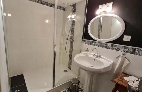 Raon-les-Leau Bed & Breakfast | Guestroom Raon-lès-Leau, 1 pièce, 3 personnes - FR-1-584-274