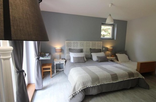 Saulcy-sur-Meurthe Bed & Breakfast | Guestroom Saulcy-sur-Meurthe, 1 pièce, 3 personnes - FR-1-589-572