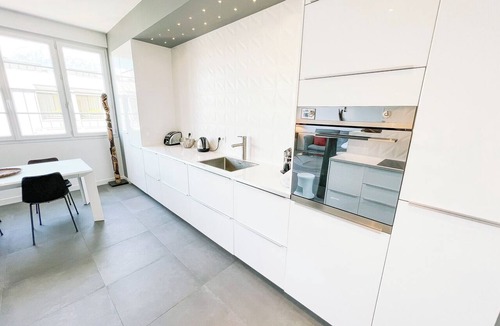 Grenoble City Centre Apartment | #GX Le Belgrade | Spacious T4 in the city centre 💎