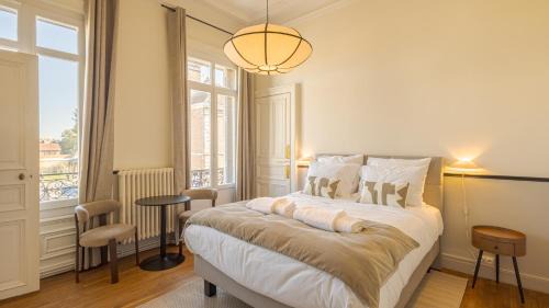 Troyes Apartment | Héritage 12 - Hypercentre - 2 pers