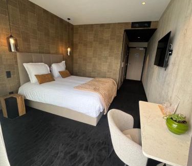 Espalion Hotel | Hôtel égide