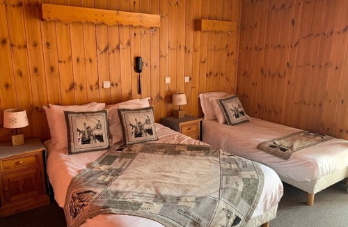 Orcieres-Merlette Hotel | Hôtel Les Catrems