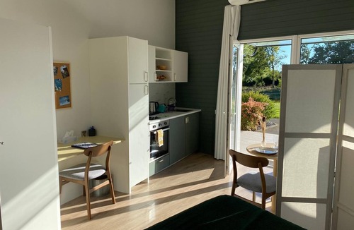 Ploufragan Hotel | Hôtel Les Voisins Beaucemaine