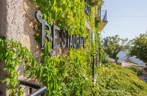Berre-des-Alpes Hotel | Hôtel restaurant Beauséjour