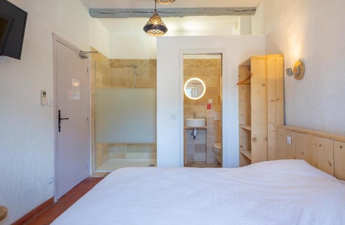 Berre-des-Alpes Hotel | Hôtel restaurant Beauséjour