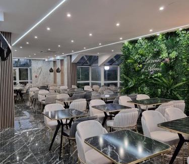 Lons Hotel | Hôtel Restaurant Le Relais - Pau Nord