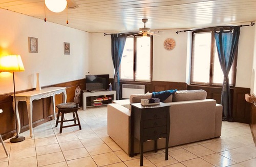 Ammerschwihr Apartment | Hansel-Apartment-Family-Ensuite-Courtyard view